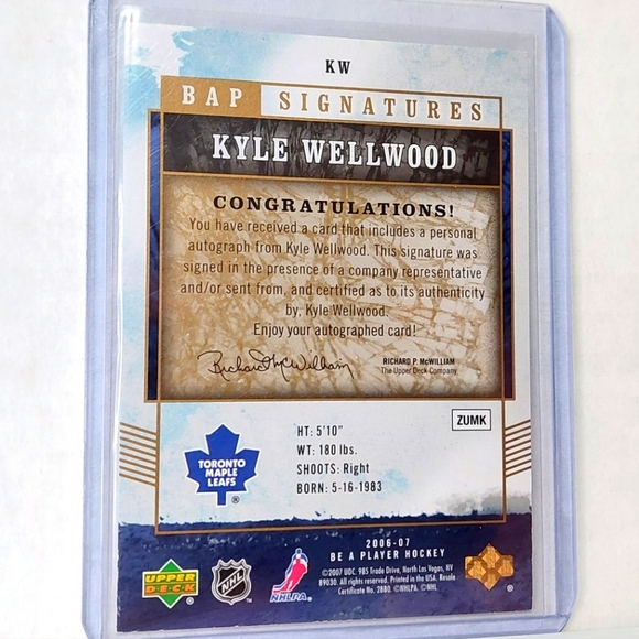 Kyle Wellwood Autograph Upper Deck Be A Player Toronto Maple Leafs Hockey Card - Picture 2 of 2
